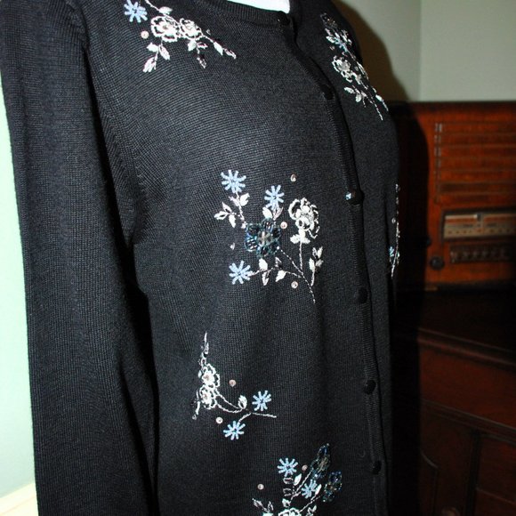 NWOT Alfred Dunner Fabulous Black Embellished Cardigan - Picture 4 of 10